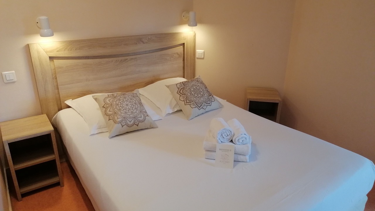 Photo of Bedroom in Etauliers