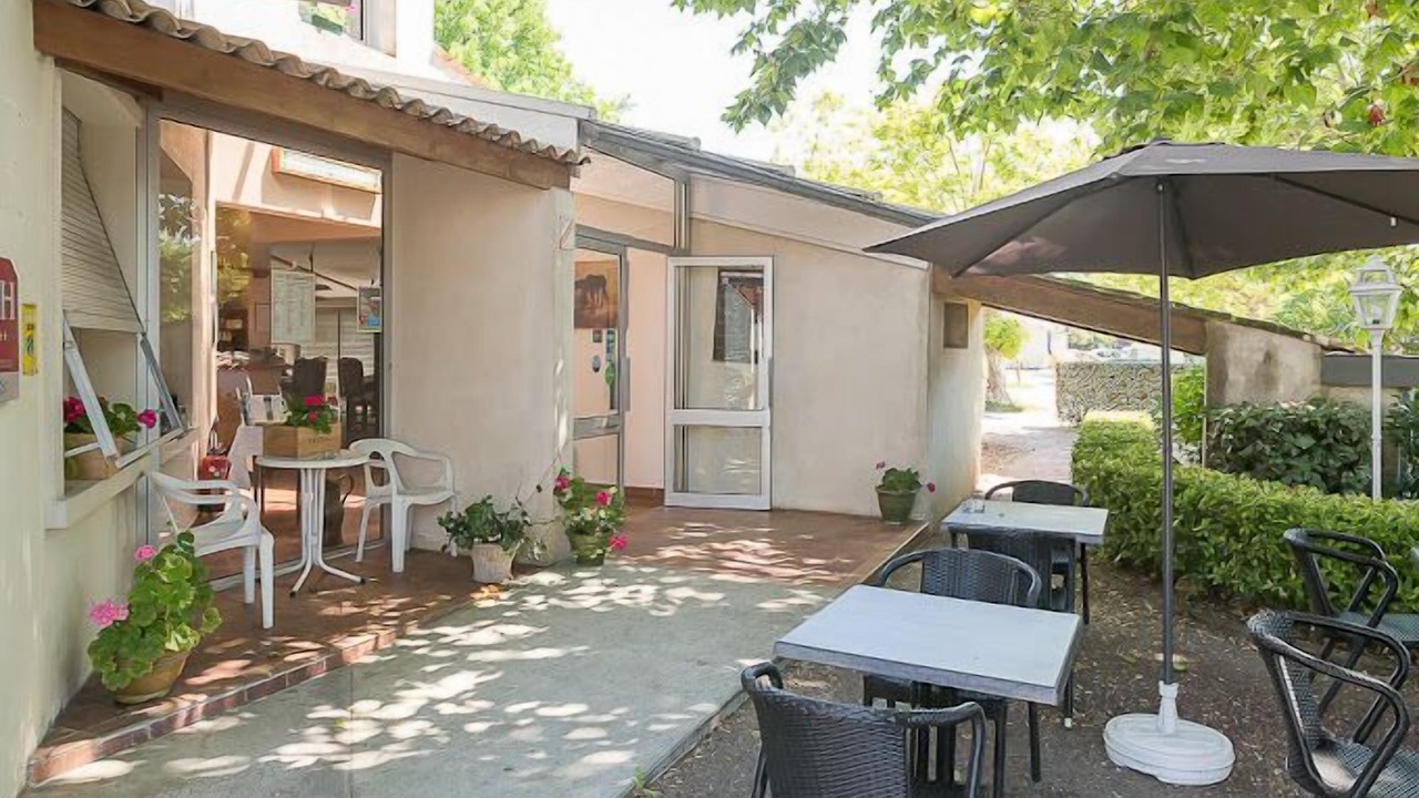 Photo of Outdoor in Etauliers
