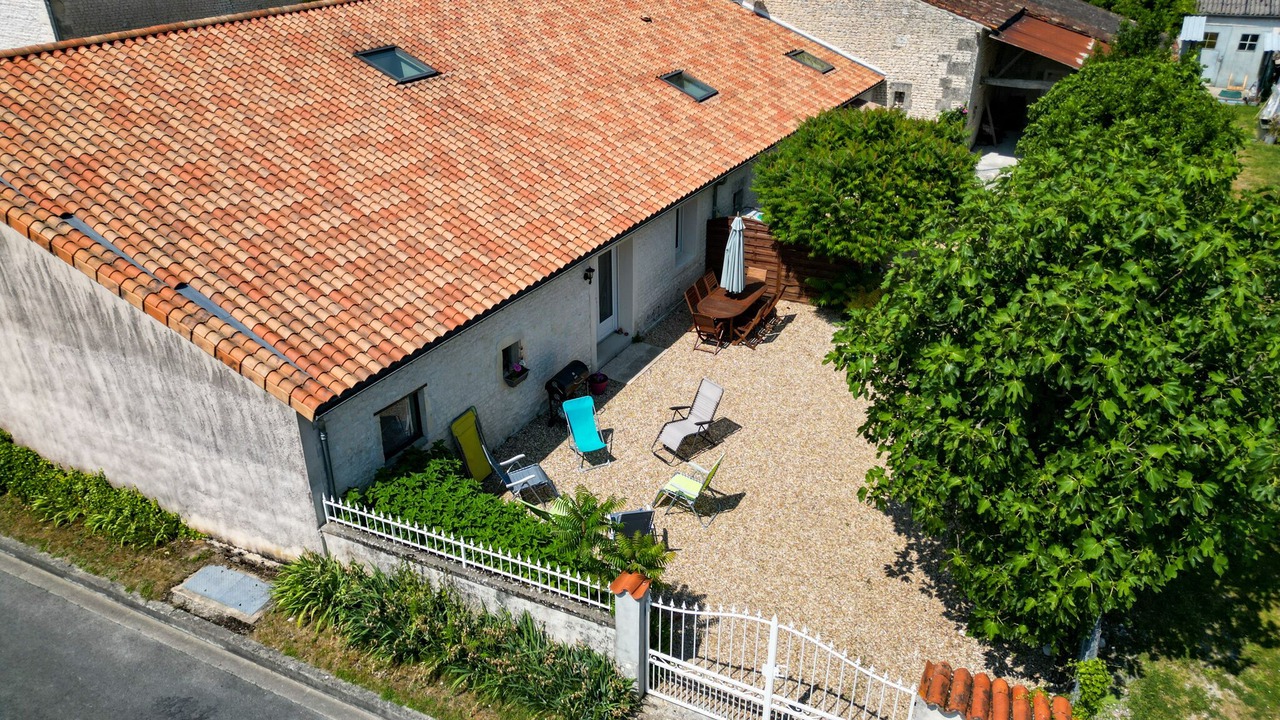 Photo of Outdoor in Saint-Seurin-de-Palenne