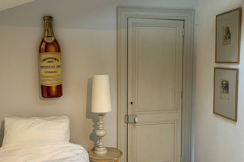 Photo of Bedroom in Angeac-Champagne