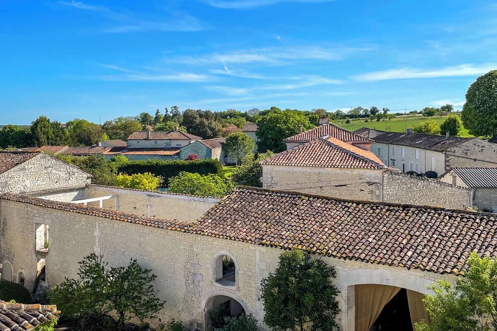 Photo of Outdoor in Angeac-Champagne
