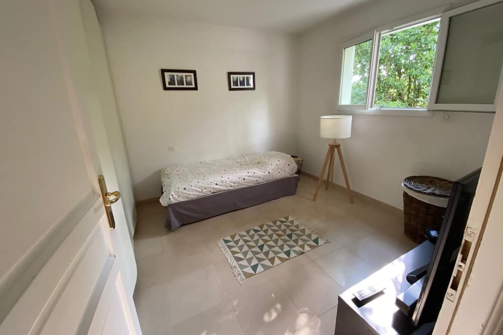 Photo of Bedroom in Lestonat - Monsejour