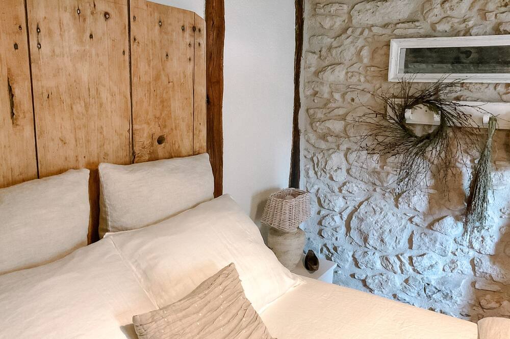 Photo of Bedroom in Tourtoirac
