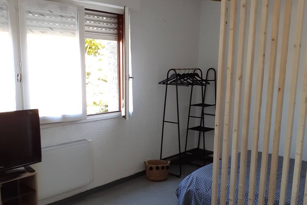 Photo of Bedroom in Oloron-Sainte-Marie