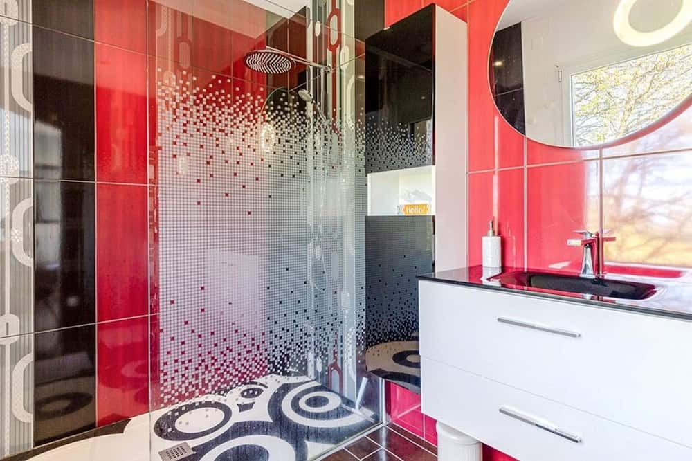 Photo of Bathroom in Sers