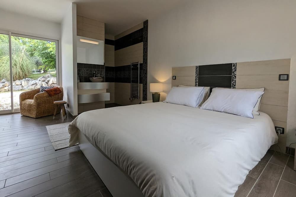 Photo of Bedroom in Sers