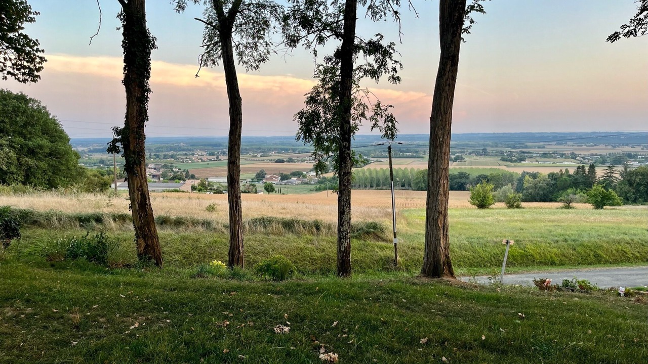 Photo of Outdoor in Lamothe-Landerron