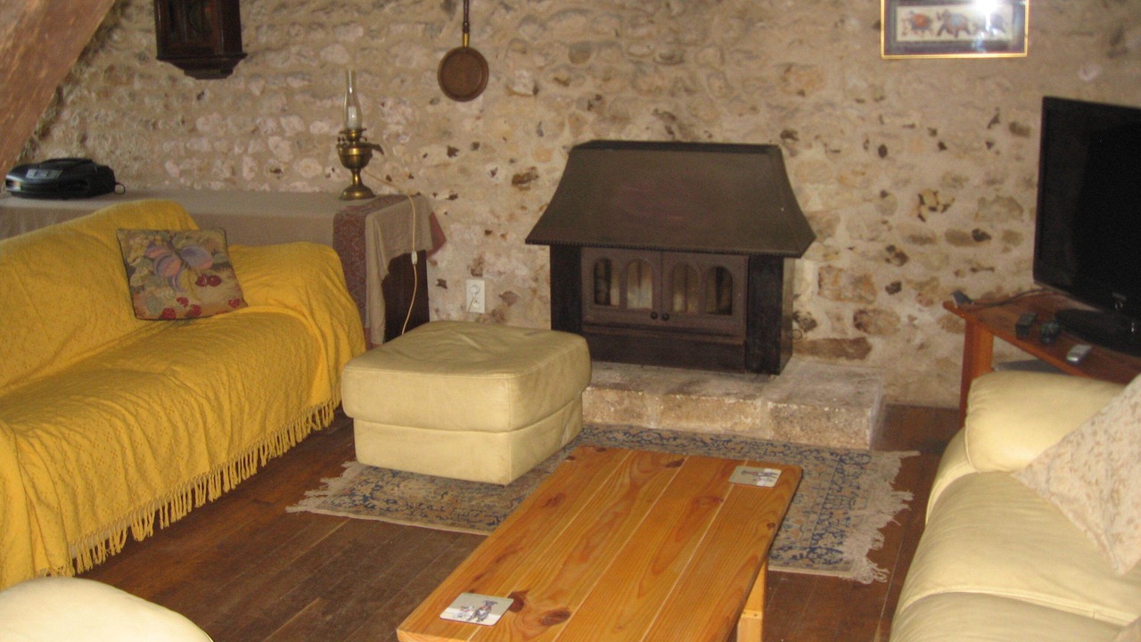 Photo of Livingroom in Boisne-la-Tude