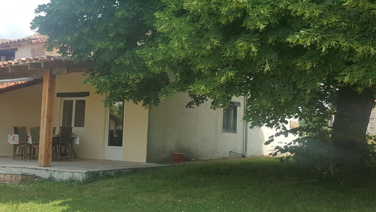 Photo of Outdoor in Boisne-la-Tude
