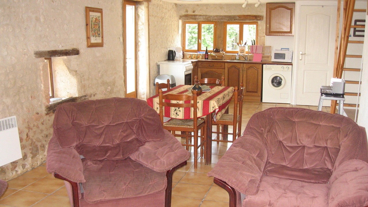 Photo of Livingroom in Boisne-la-Tude