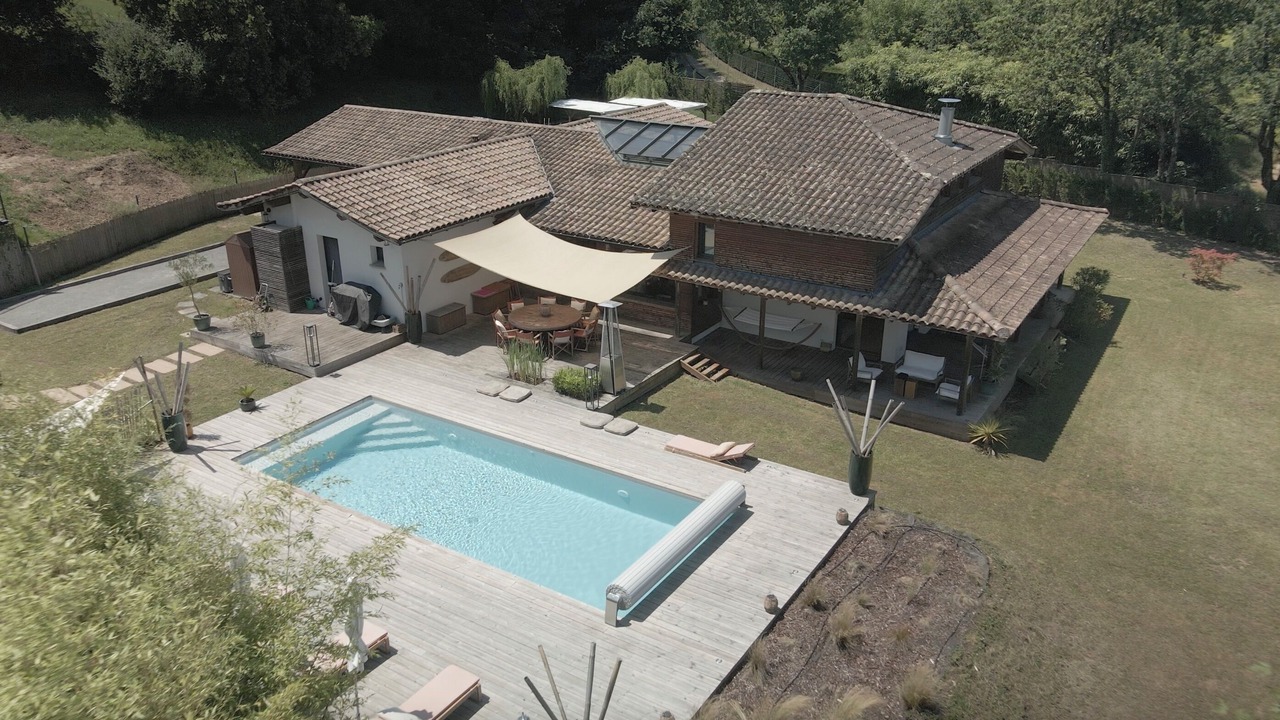 Photo of Outdoor in Camblanes-et-Meynac