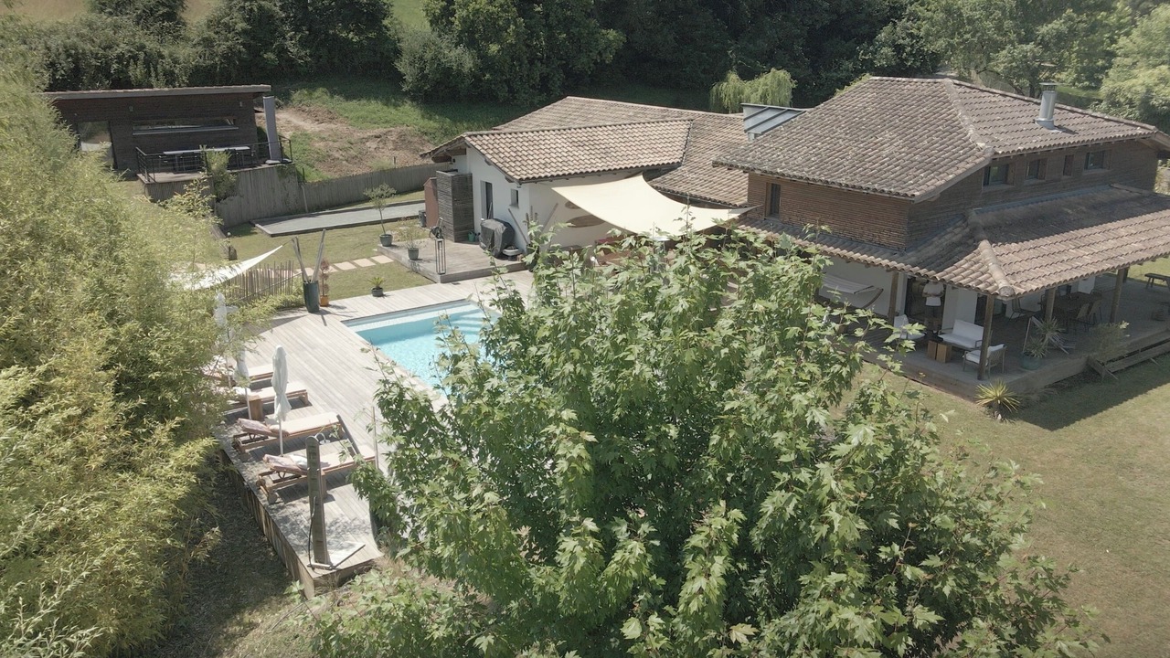 Photo of Outdoor in Camblanes-et-Meynac