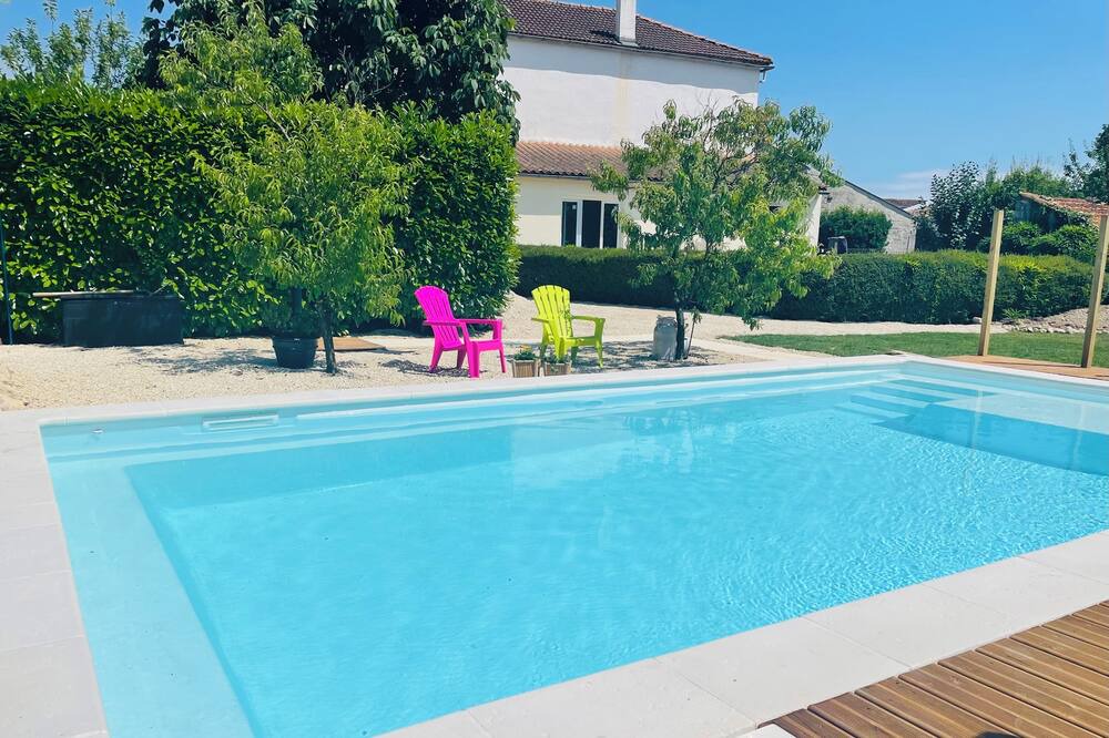Photo of Outdoor in Paille