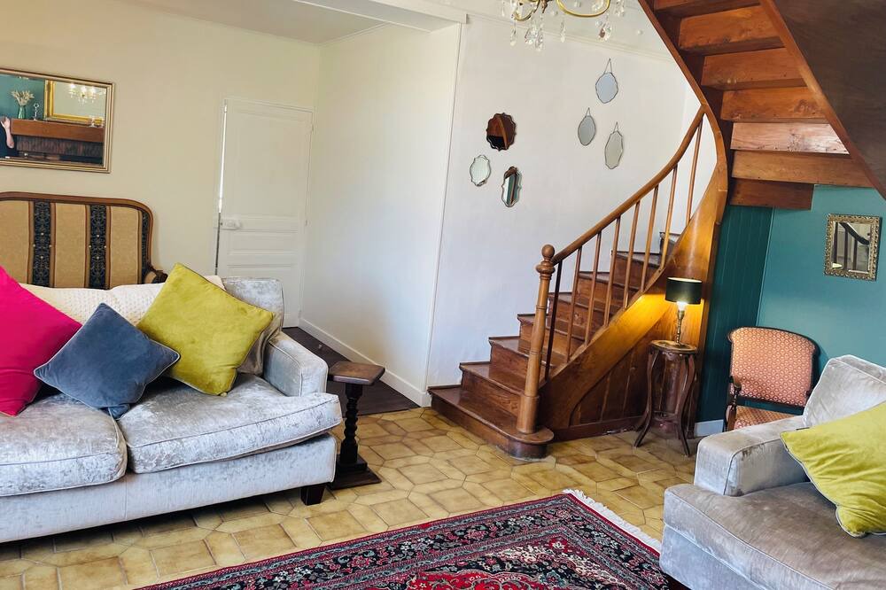 Photo of Livingroom in Paille