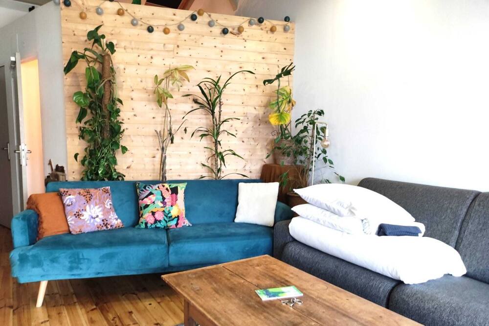 Photo of Livingroom in Cenon
