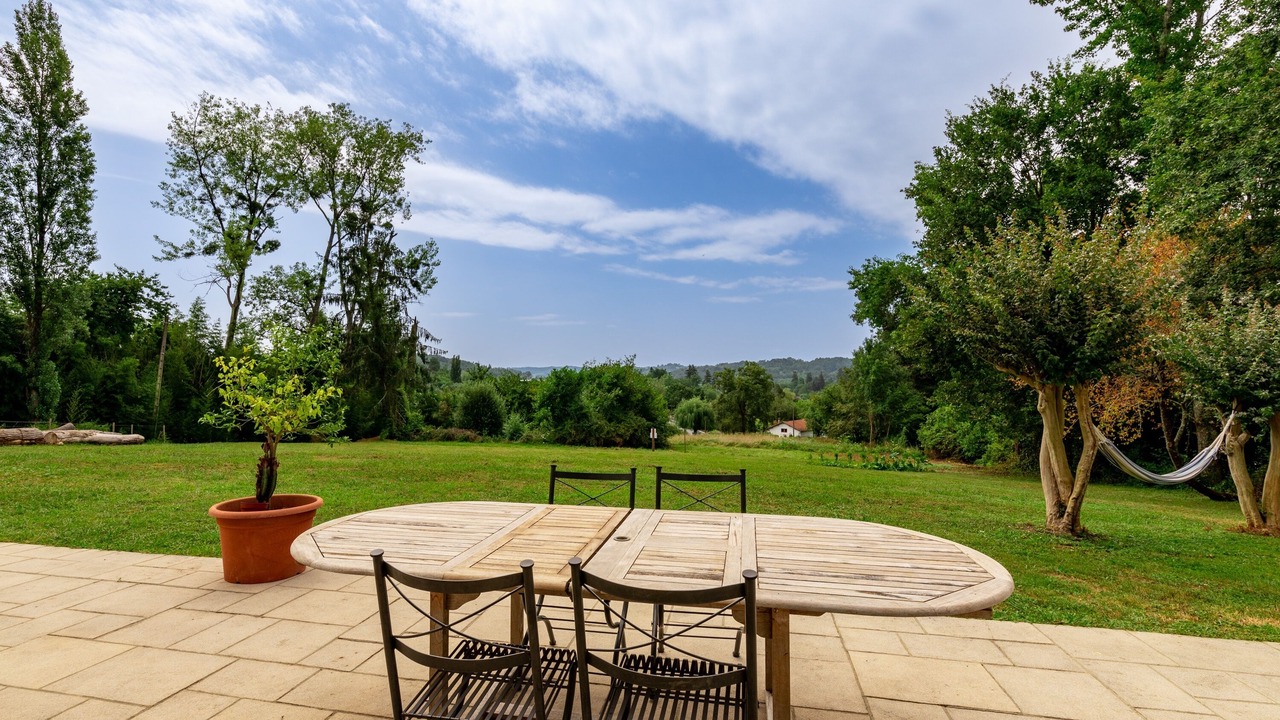 Photo of Patio Balcony in Salies-de-Bearn
