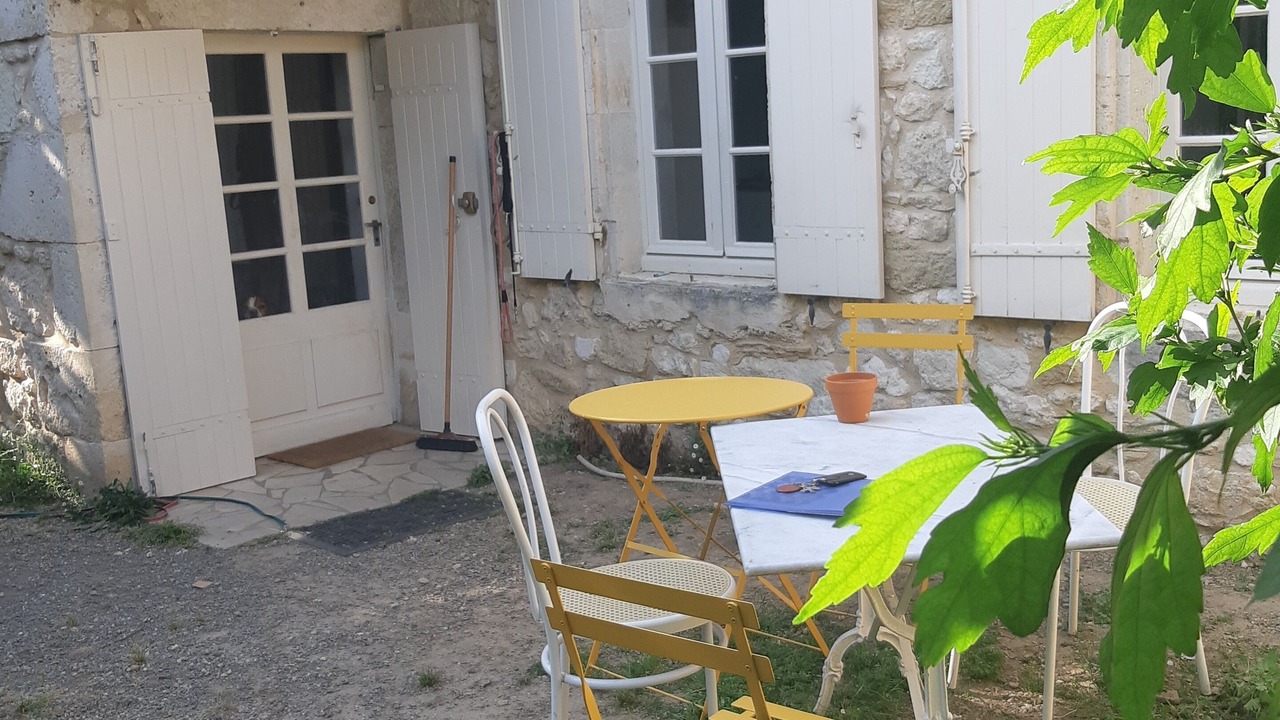 Photo of Patio Balcony in Velines