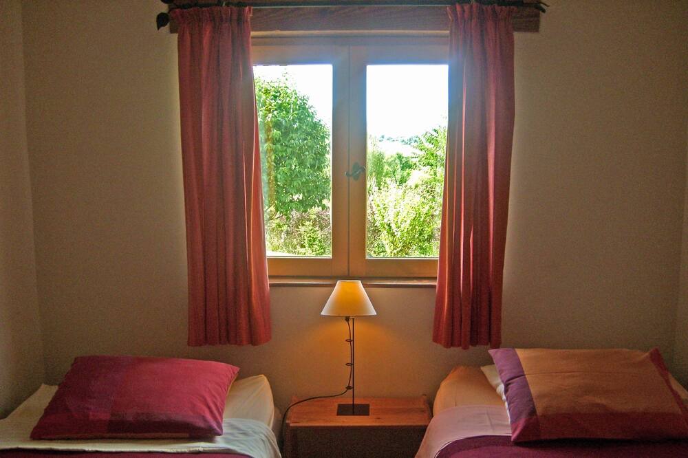 Photo of Bedroom in Nabinaud