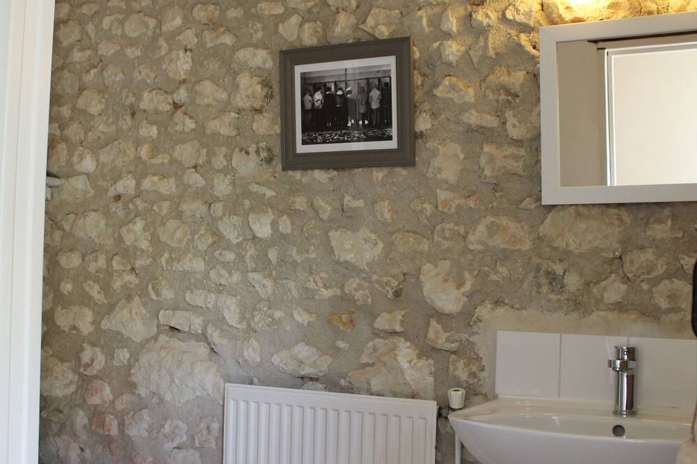 Photo of Bedroom in Nabinaud