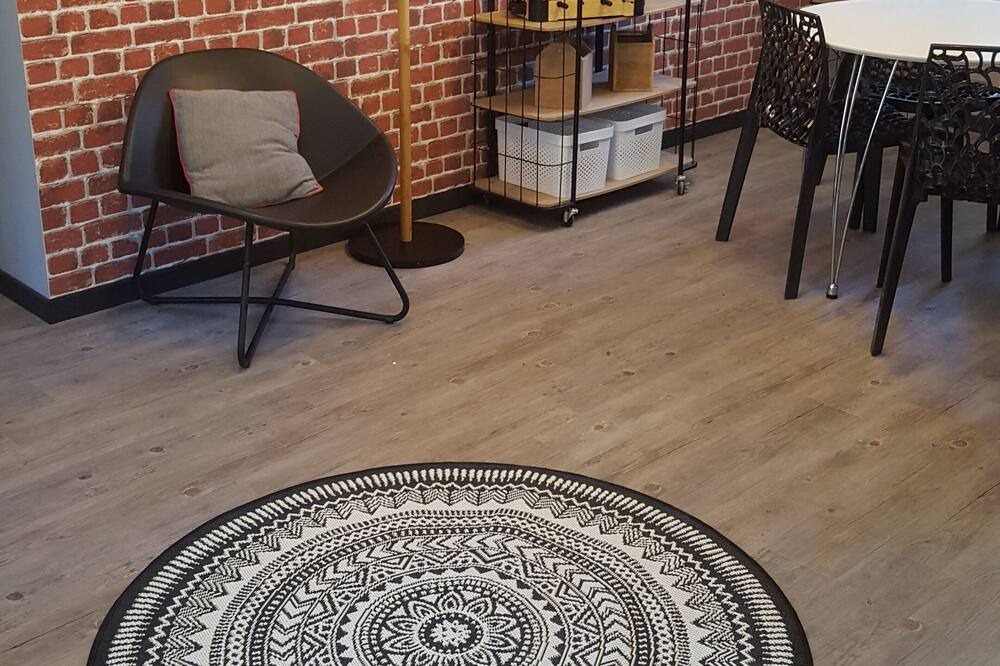 Photo of Livingroom in Neuville-de-Poitou