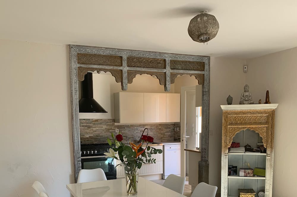 Photo of Kitchen in Ambares-et-Lagrave