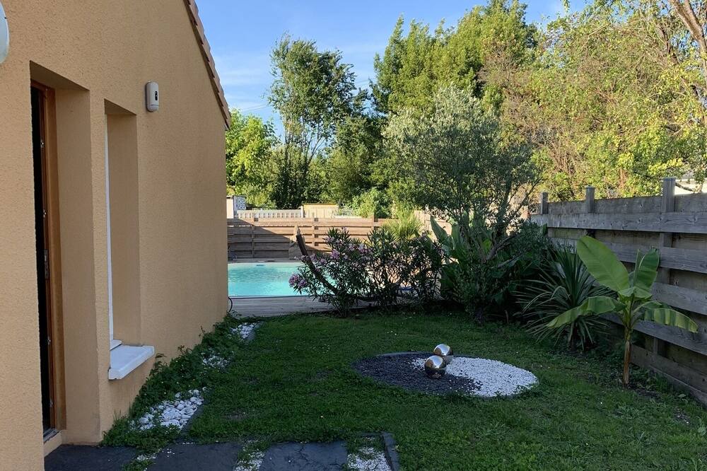 Photo of Outdoor in Ambares-et-Lagrave