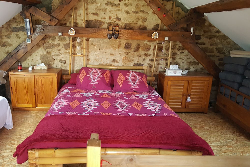Photo of Bedroom in Naillat