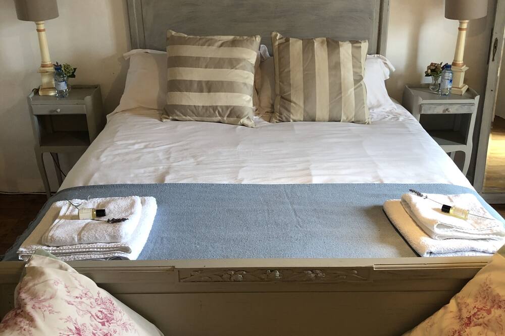 Photo of Bedroom in Massac