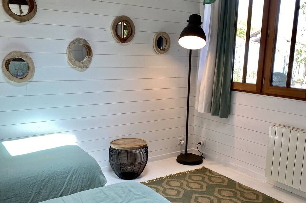 Photo of Bedroom in Lanton