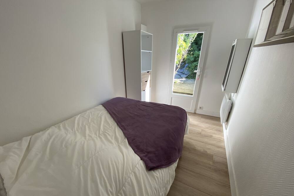 Photo of Bedroom in Taussat