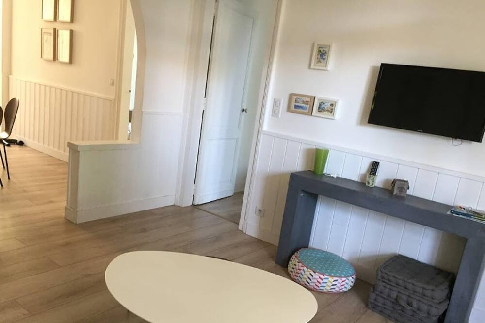 Photo of Bedroom in Taussat