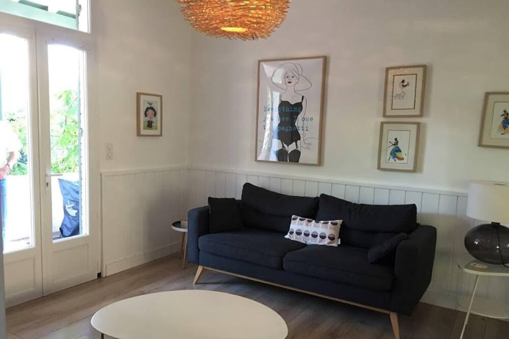 Photo of Livingroom in Taussat