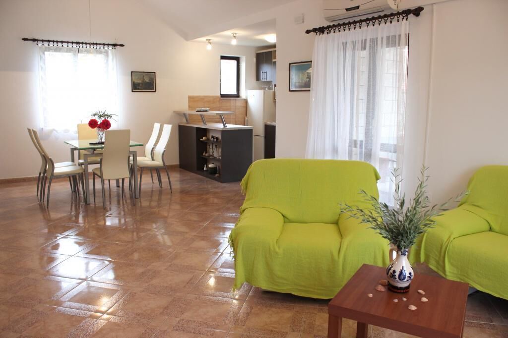 Photo of Bedroom in Mirce