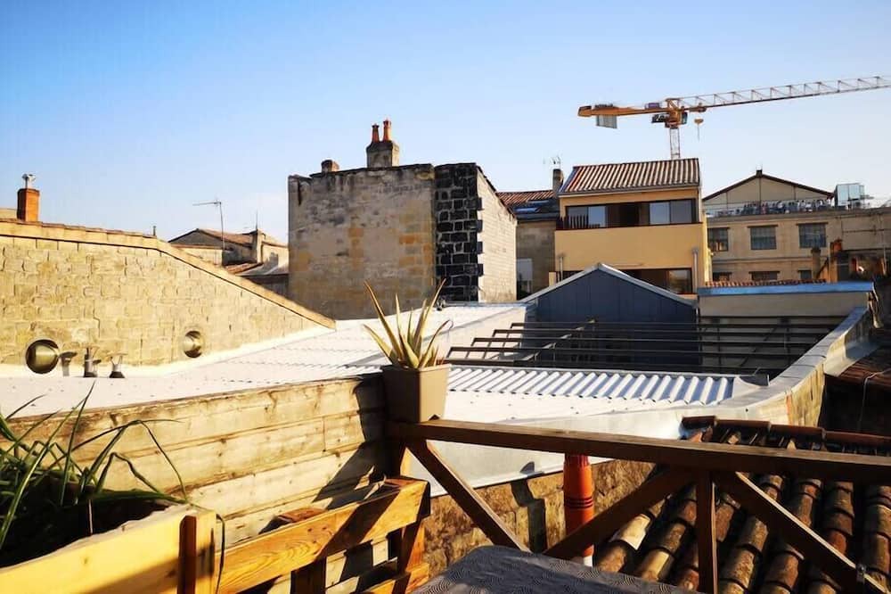 Photo of Patio Balcony in Saint Seurin - Fondaudege