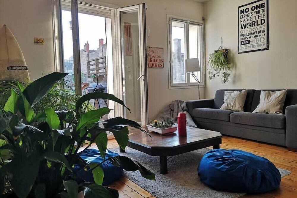Photo of Livingroom in Saint Seurin - Fondaudege