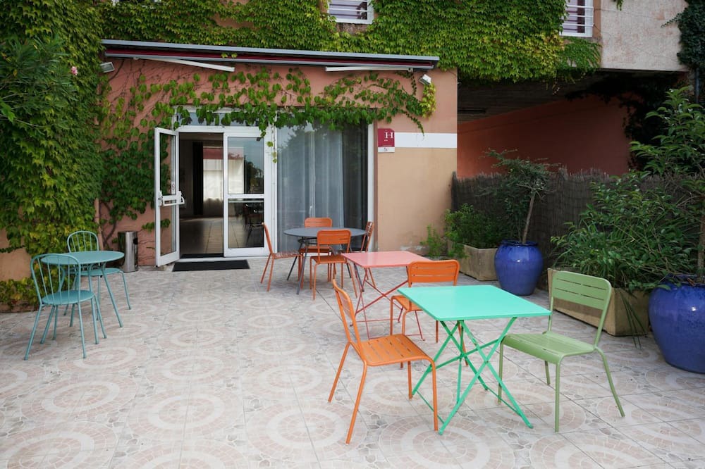 Photo of Patio Balcony in Ambares-et-Lagrave