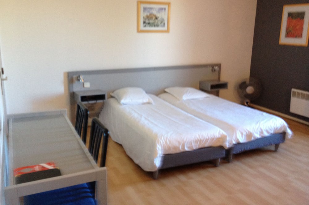 Photo of Bedroom in Ambares-et-Lagrave