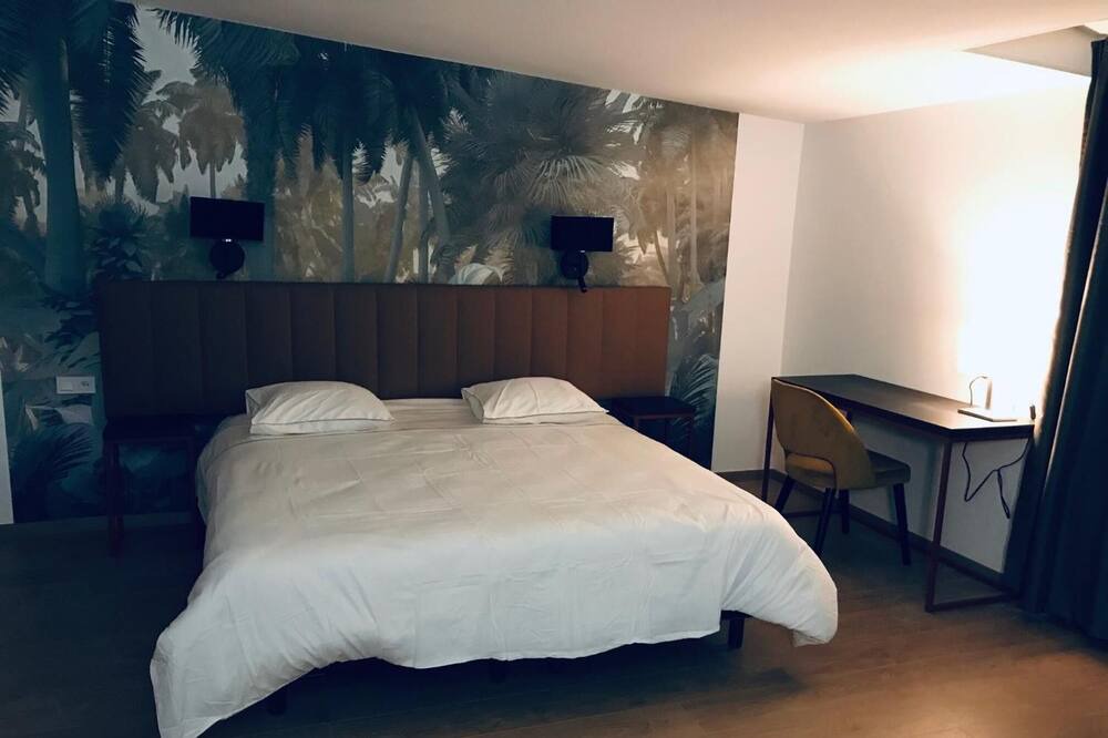 Photo of Bedroom in Ambares-et-Lagrave