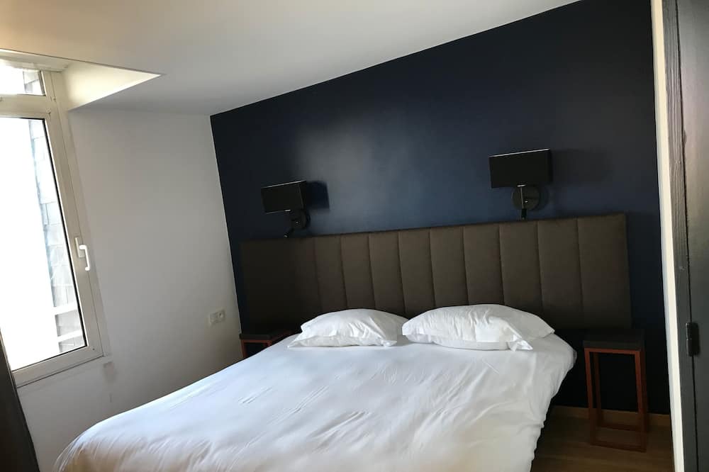 Photo of Bedroom in Ambares-et-Lagrave