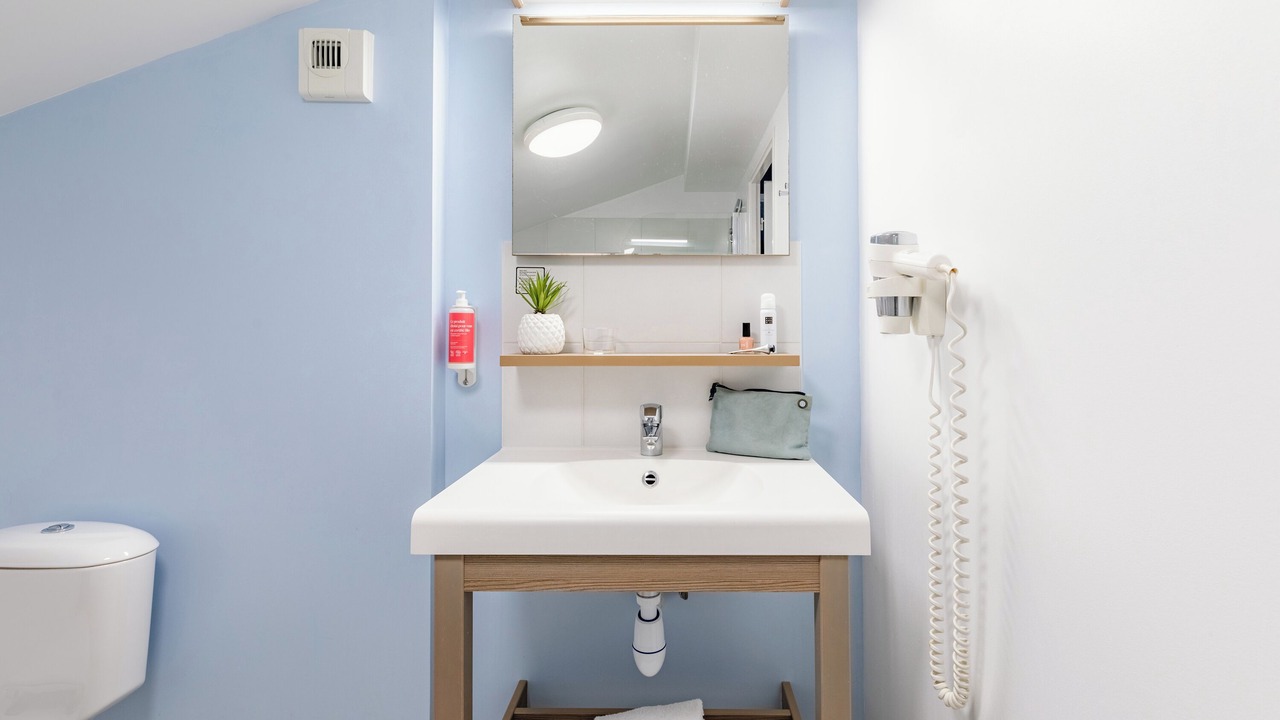 Photo of Bathroom in Centre Ville