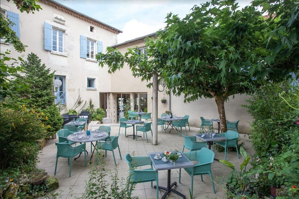 Photo of Patio Balcony in Manzac-sur-Vern