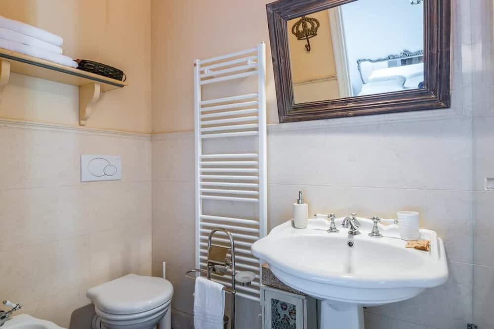 Photo of Bathroom in Carmignano