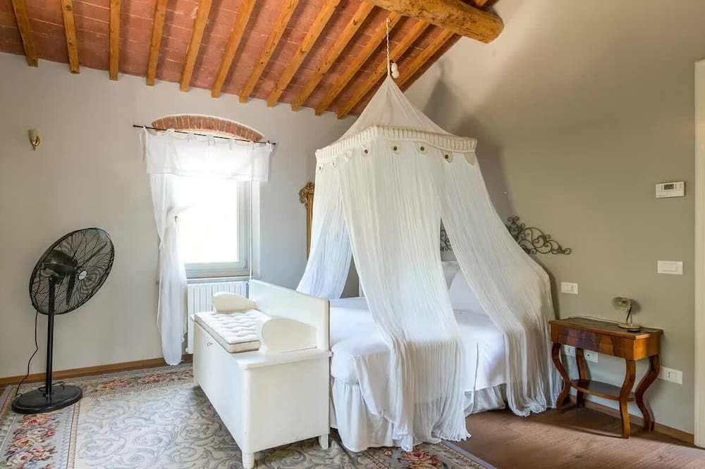 Photo of Bedroom in Carmignano