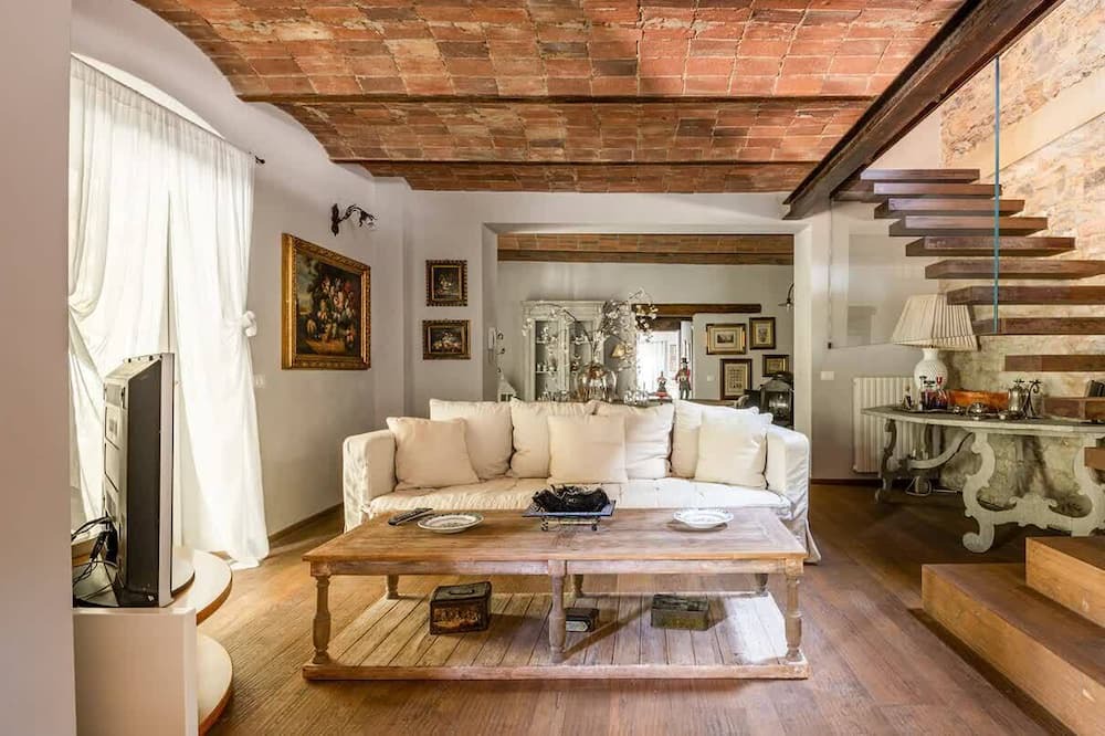 Photo of Livingroom in Carmignano
