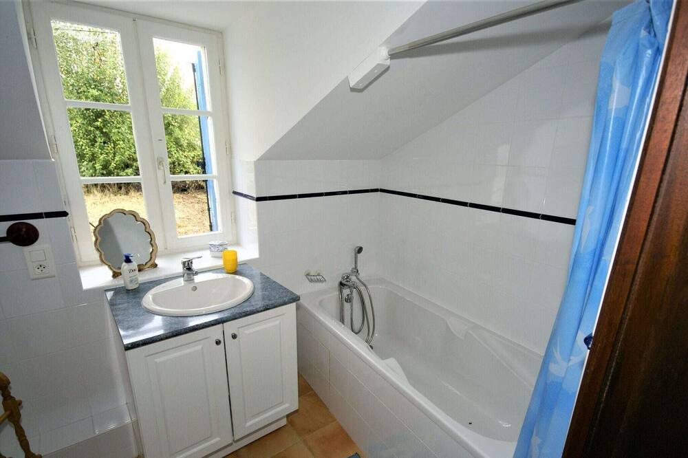 Photo of Bathroom in Lusignac