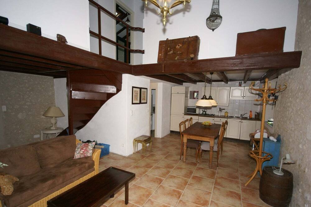 Photo of Livingroom in Lusignac