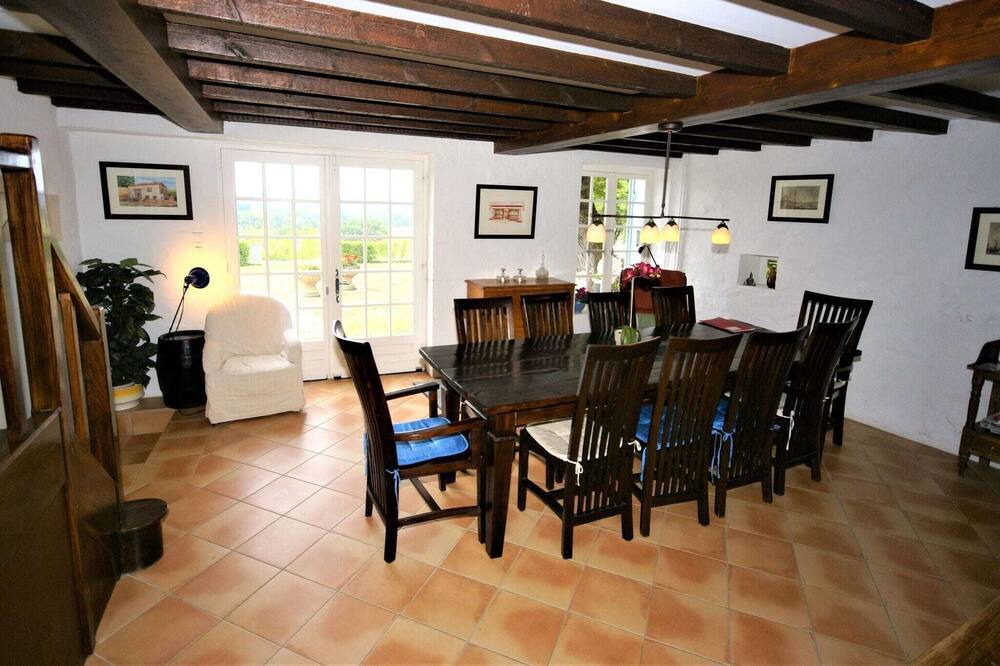 Photo of Livingroom in Lusignac