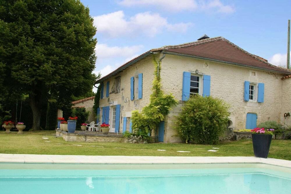 Photo of Outdoor in Lusignac