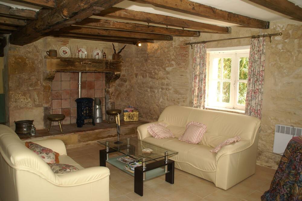 Photo of Livingroom in Pressac