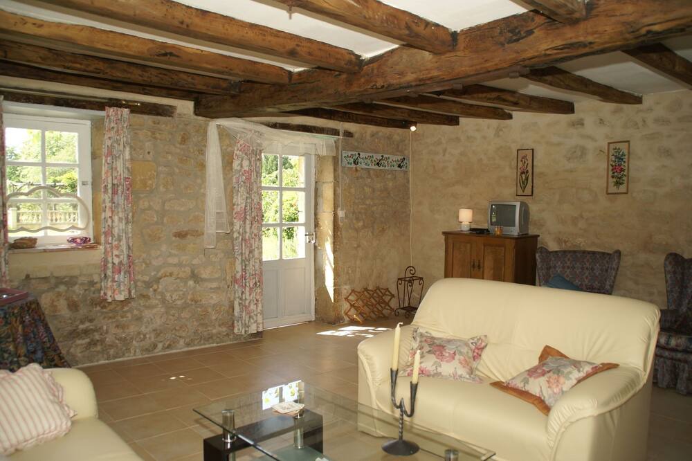 Photo of Livingroom in Pressac